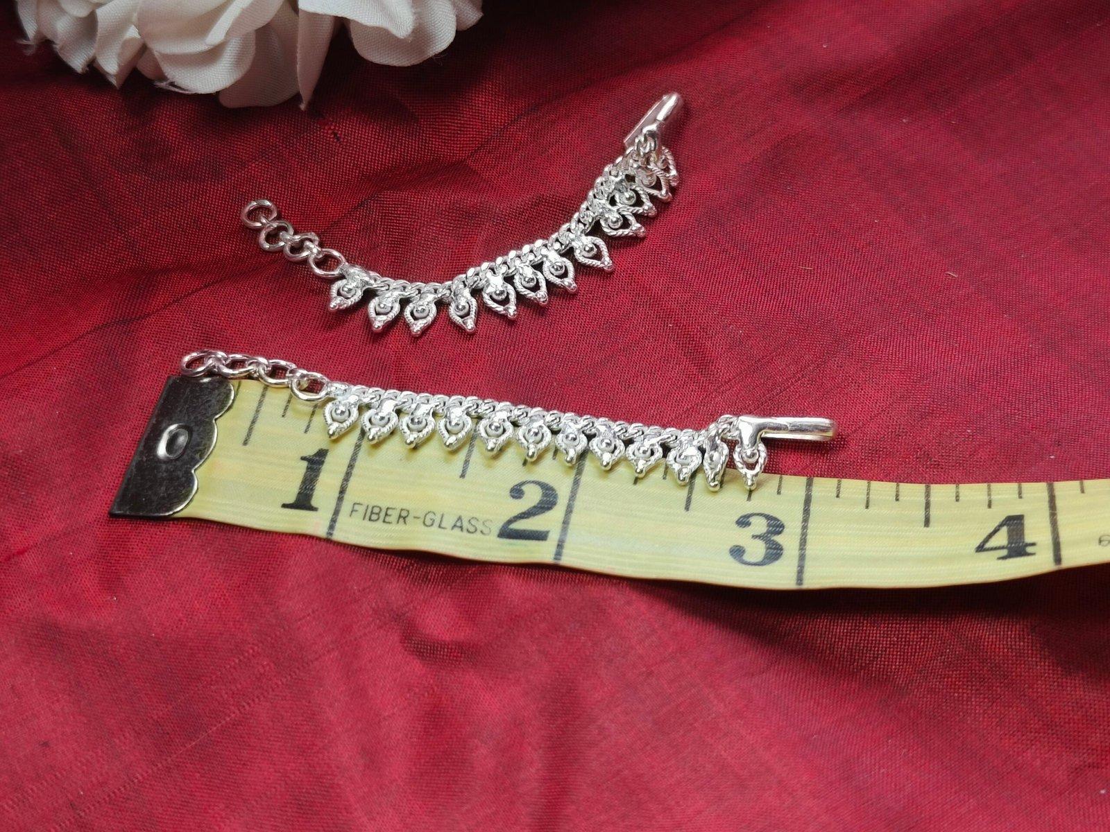 Priyadarshini Payel/ Anklet for Idol view 2