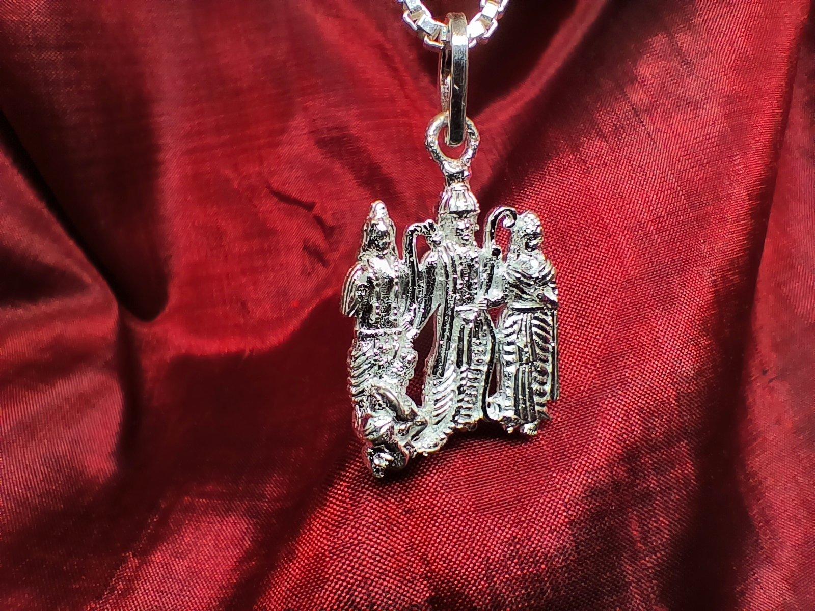 Pure Silver Bhagwan Shri Ram Parivar Locket view 2