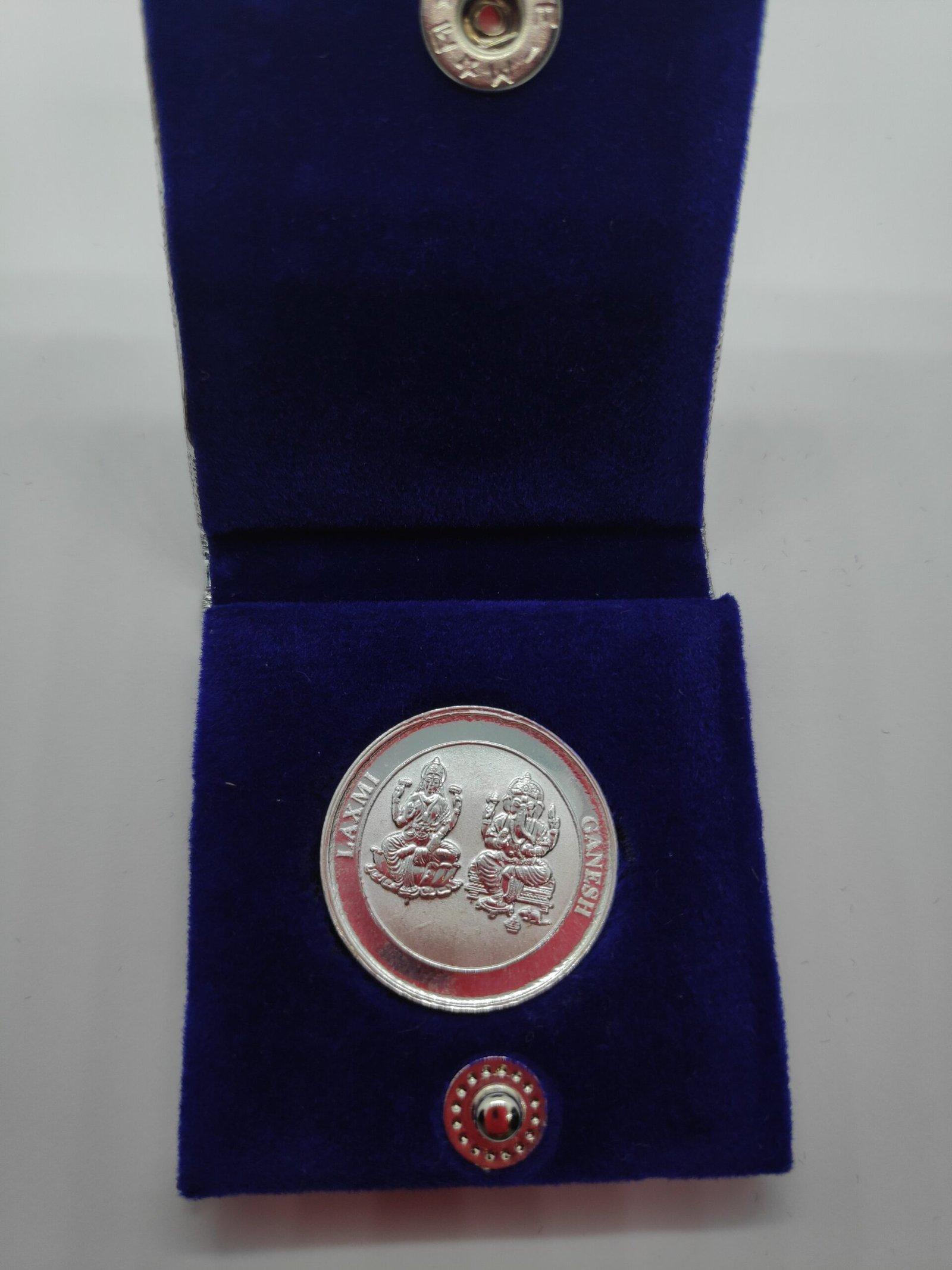 Silver coin 5gr and 10gr view 3